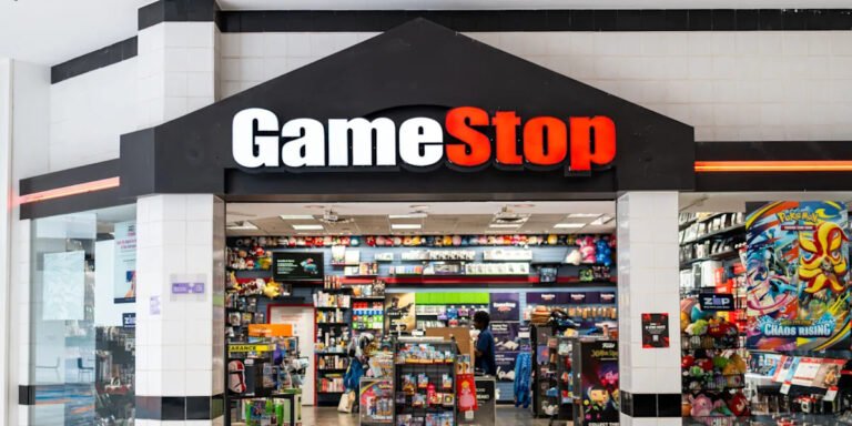 GameStop Expects Higher Profit Despite Lower Sales GameStop Expects Higher Profit Despite Lower Sales